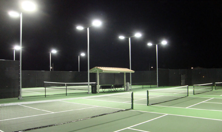 टेनिस कोर्ट की रोशनी