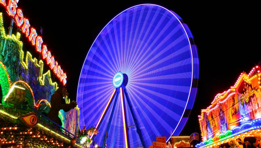 Outdoor carnival lighting (Ferris Wheel)