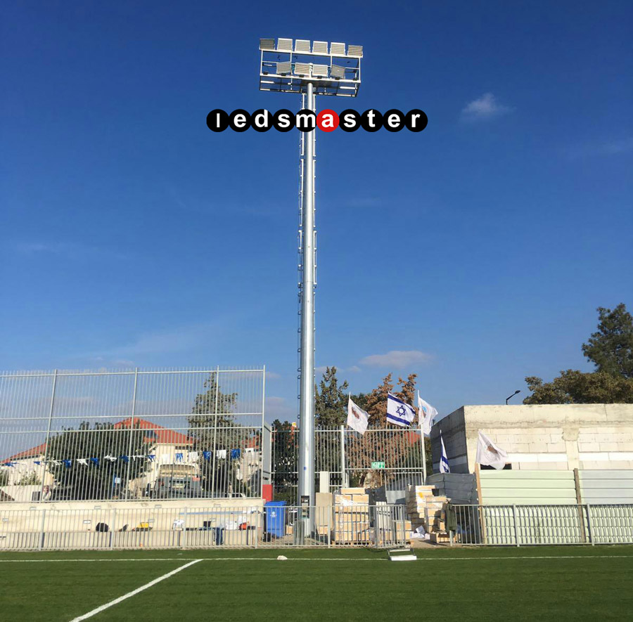 High mast lighting for outdoor football field, airport, sea port