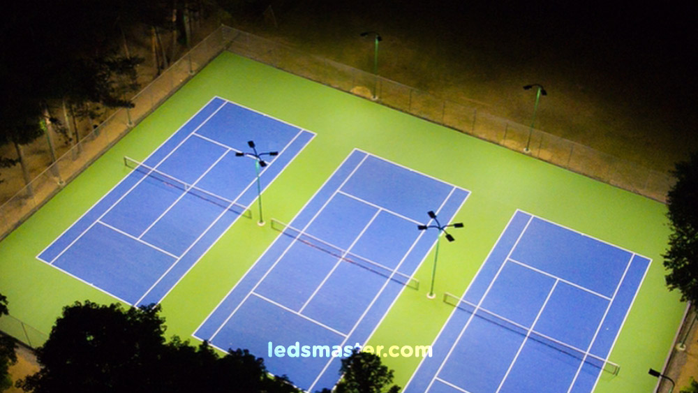 different beam angle lighting for tennis