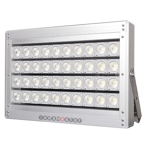 led-lights-for-indoor-horse-barn-front-view